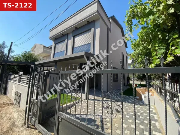 Özdere De Deniz Tarafında Ayrı Mutfak Ultra Lüx Satılık 3+1 Villa